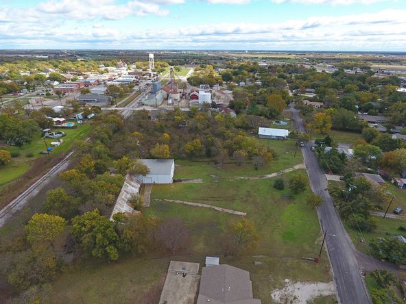 308 W Lamar St, Royse City, TX 75189